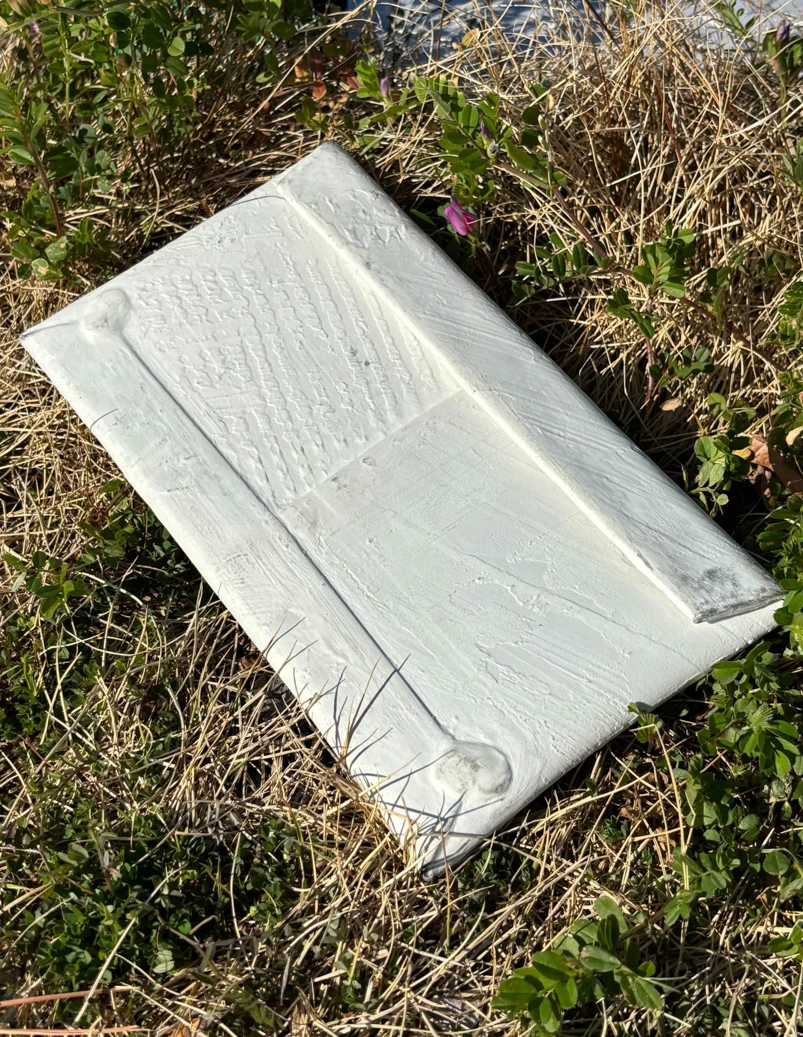 Kagari Yusuke portable wall white wallet