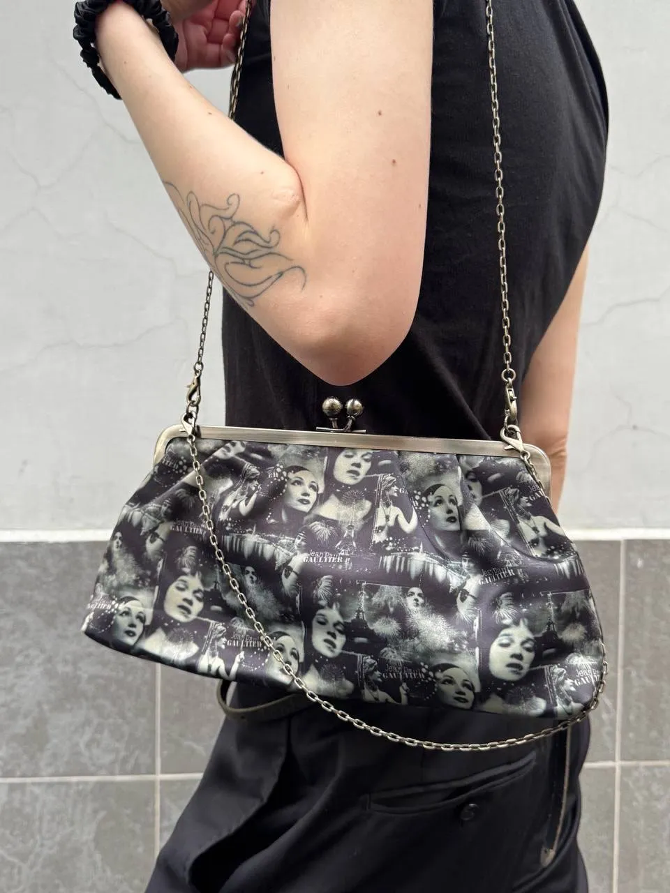 Jean Paul Gaultier Jean Paul Gaultier Vintage «Faces & Fireworks» Kiss-Lock Chain Bag 1990