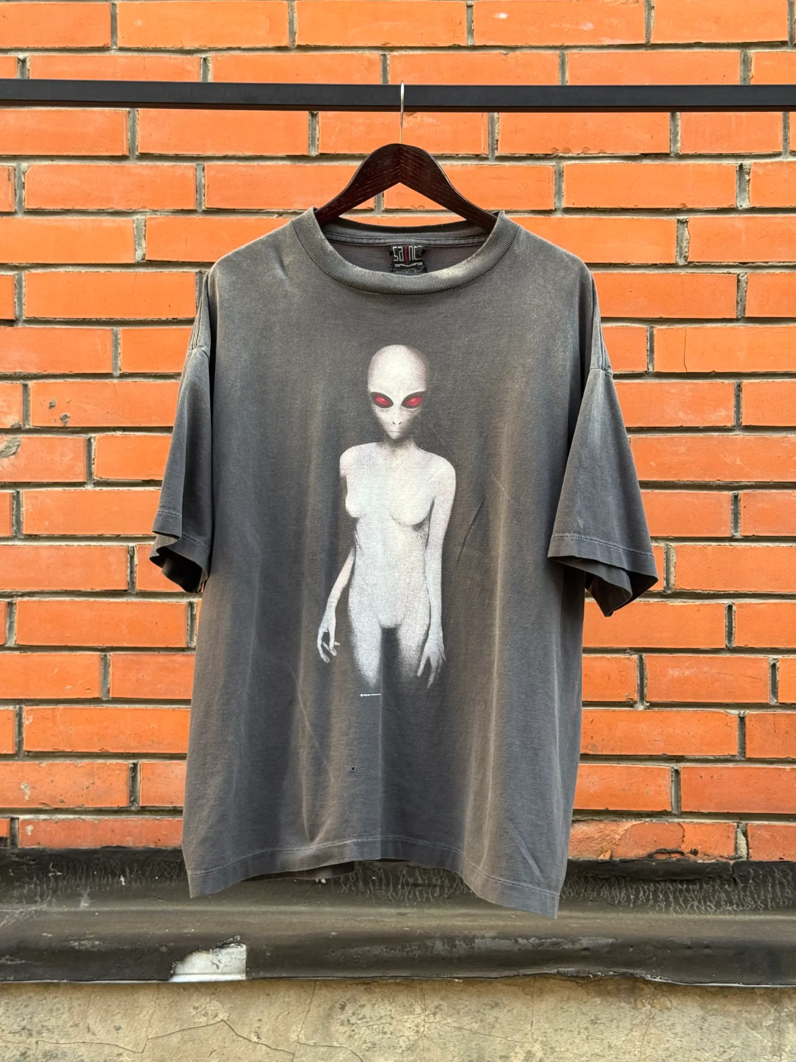 SAINT Mxxxxxx Alien Short Sleeve T-Shirt