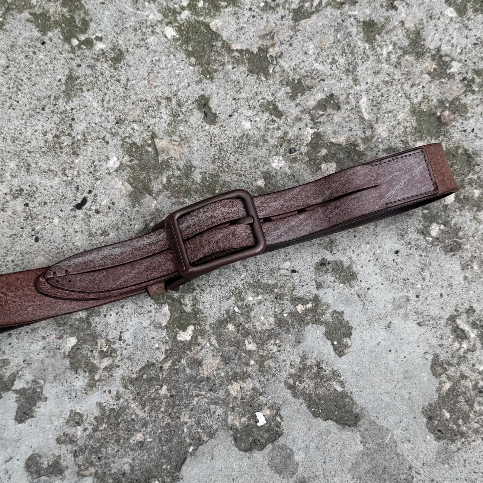 Dolce & Gabbana brown leather vintage belt engraved buckle