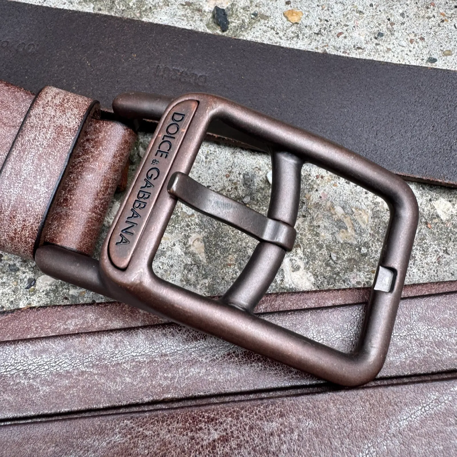 Dolce & Gabbana brown leather vintage belt engraved buckle