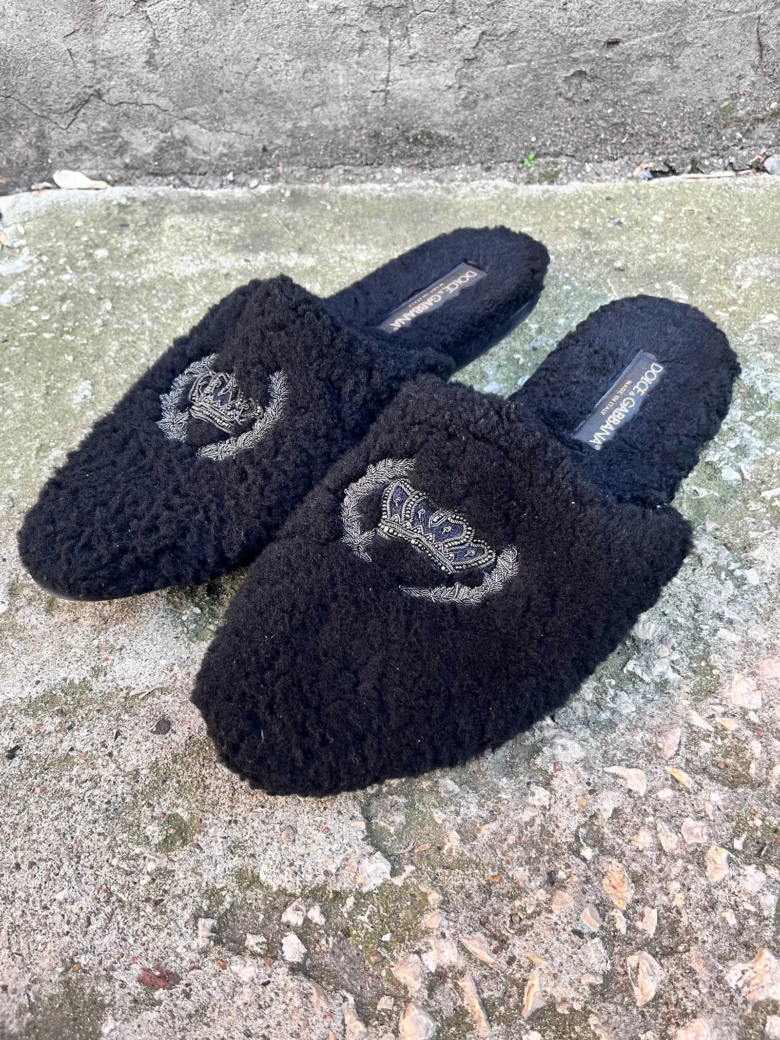 Dolce & Gabbana Shearling Crown Embroidery Slippers