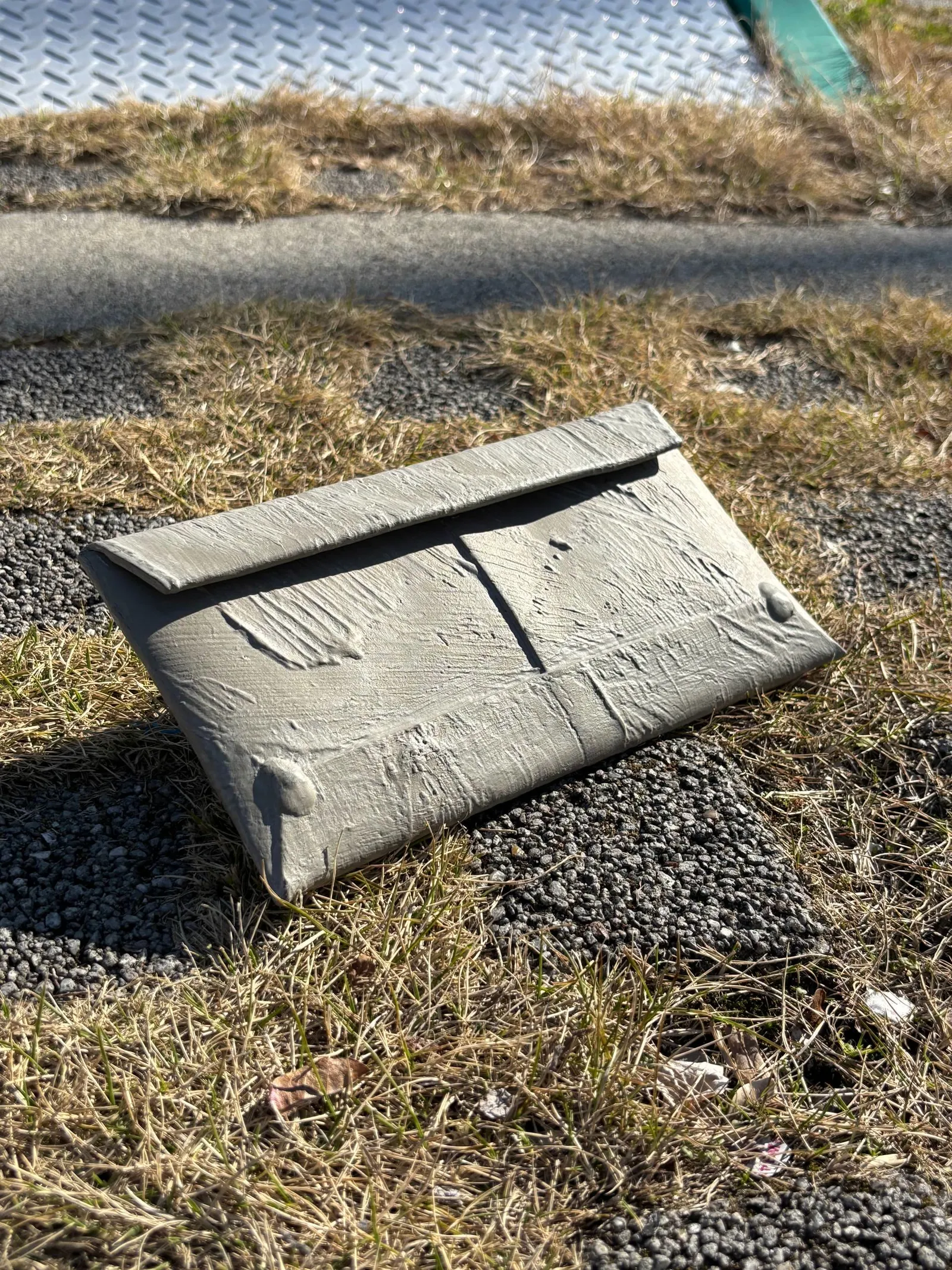 Kagari Yusuke portable wall beige wallet