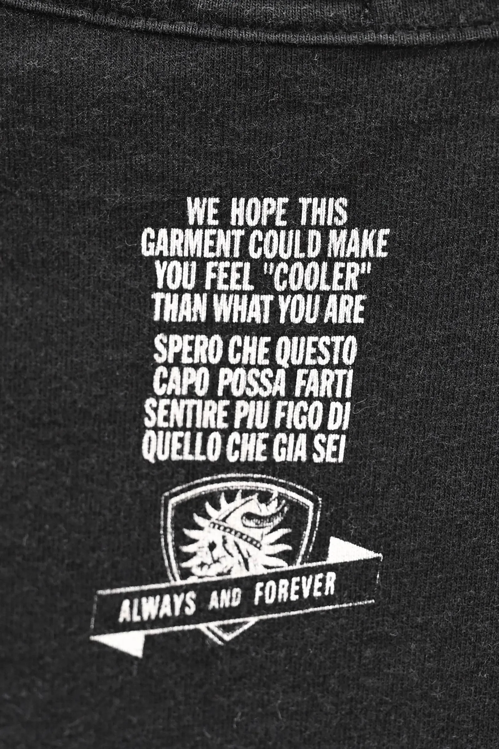 Dolce & Gabbana «who the fuck is» t-shirt